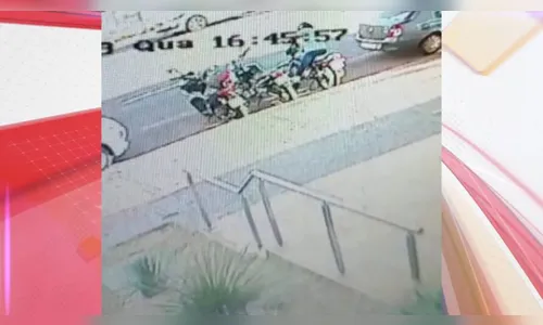 Homem defeca nas calças após ser preso pela PMPR, em Maringá