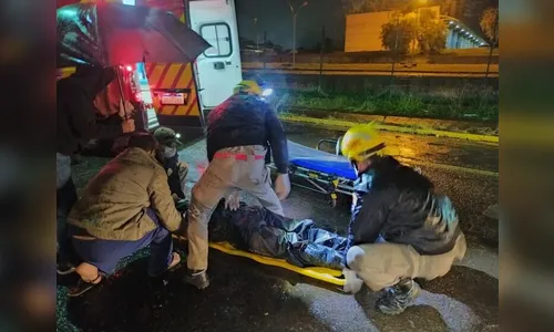 Motociclista sofre fratura na clavícula após colisão em Apucarana