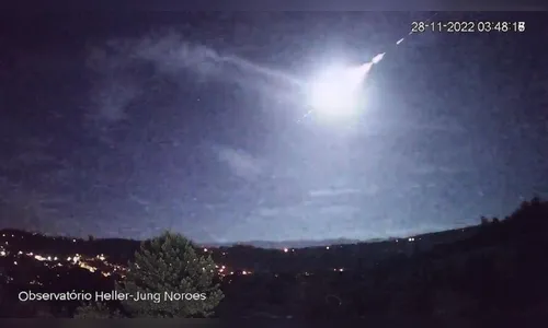 Meteoro 'explode' e causa clarão em cidades do Paraná; vídeo