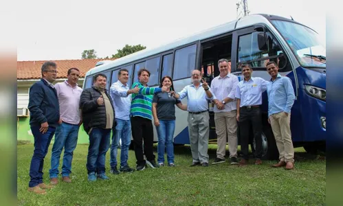 Prefeitura de Cambira investe R$ 498 mil em ônibus para a saúde