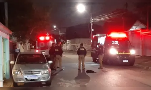 Homem é flagrado pulando muros e morre após invadir casa de PM
