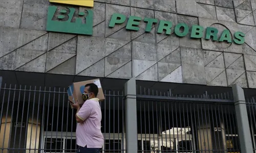 Petrobras reduz R$ 0,13 no preço da gasolina para distribuidoras