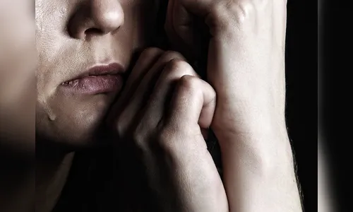 Mulher é “apagada” com mata-leão durante assalto em Apucarana