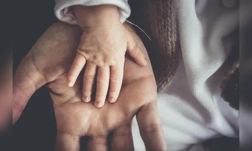 Quase 5% das crianças da região são registradas sem o nome do pai