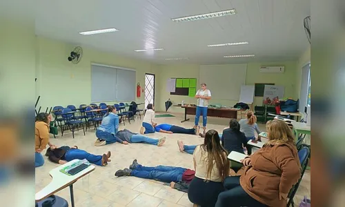 Profissionais de educação de Faxinal participam de capacitação