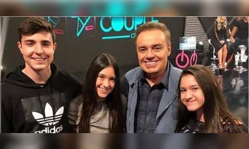 Ricardo Rocha, de 50 anos, entrou na Justiça pedindo a exumação do corpo do apresentador