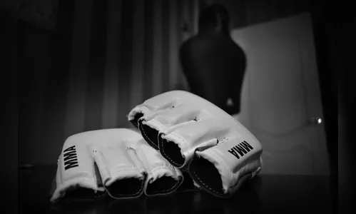 Lutador de 16 anos morre ao ser nocauteado com chute; vídeo