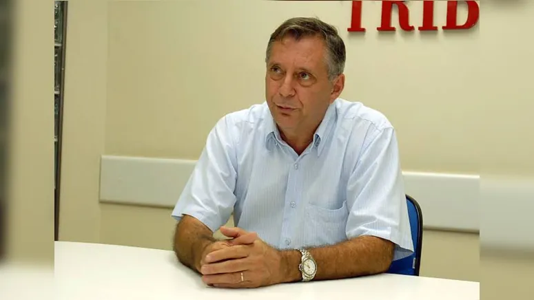 Carlos Scarpelini reassumiu a Prefeitura de Apucarana em 1987