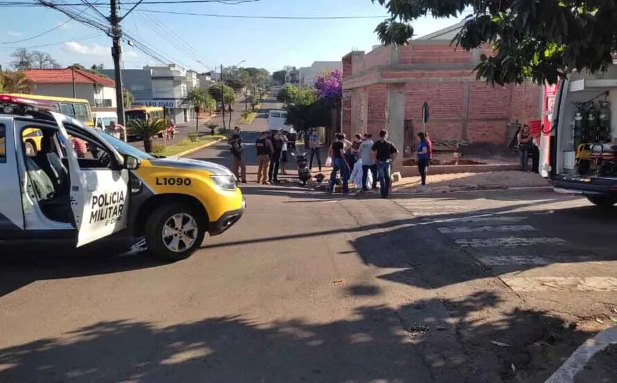Acidente foi na tarde de segunda-feira no cruzamento da Av. Curitiba com a Rua Meron Heuko