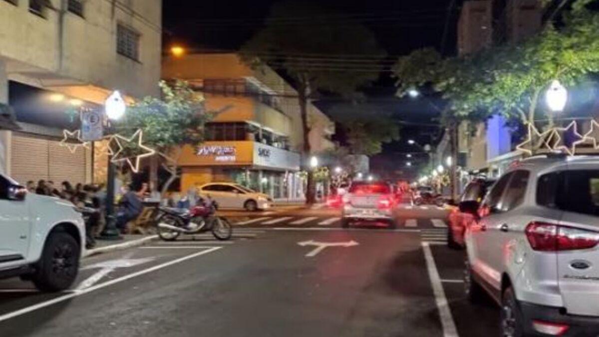 Moradores reclamam da falta de fiscalização em bar com som alto da