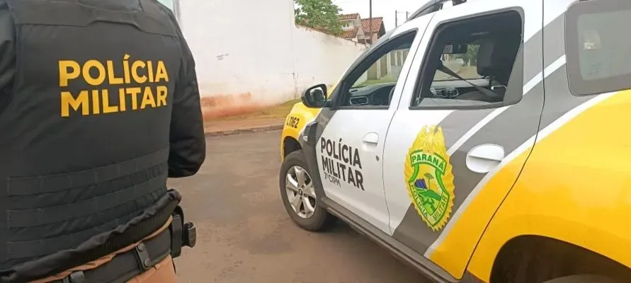 A ocorrência foi registrada por volta das 22h36 na área central de Arapongas.