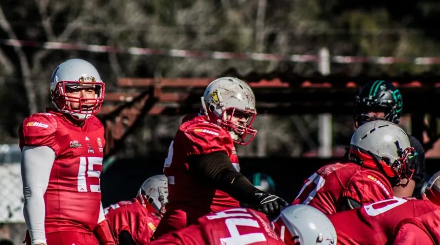 Associação Atlética Arapongas Golden Phoenix representa a cidade no futebol americano