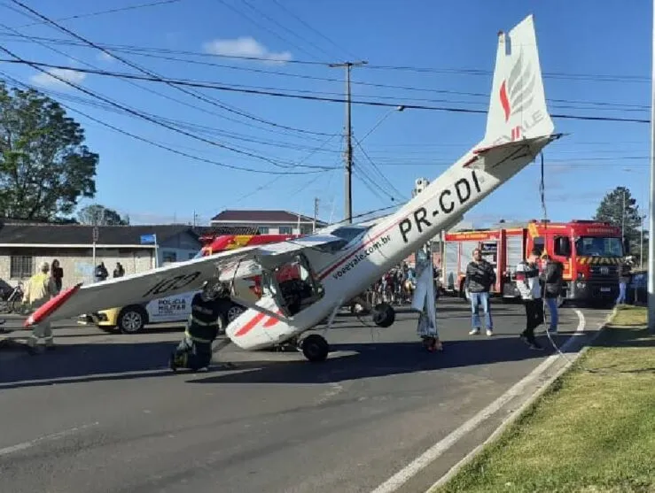 Avião monomotor fez pouso forçado