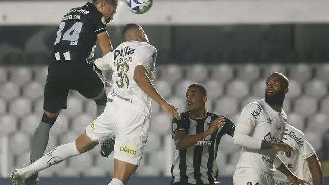 Equipe santista enfrentou o líder na Vila Belmiro