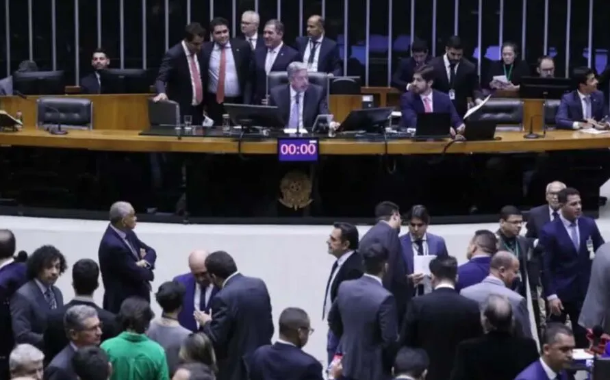 O plenário da Câmara dos Deputados durante sessão