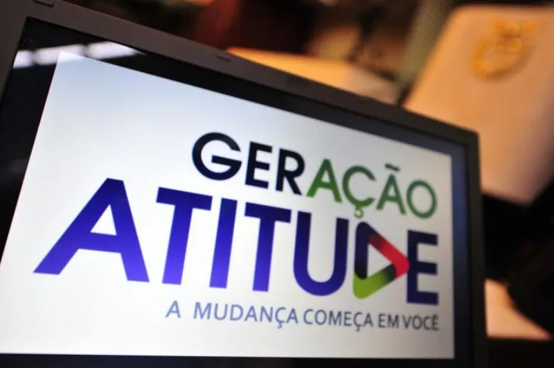 Projeto atende estudantes do ensino médio de 218 escolas públicas do Paraná