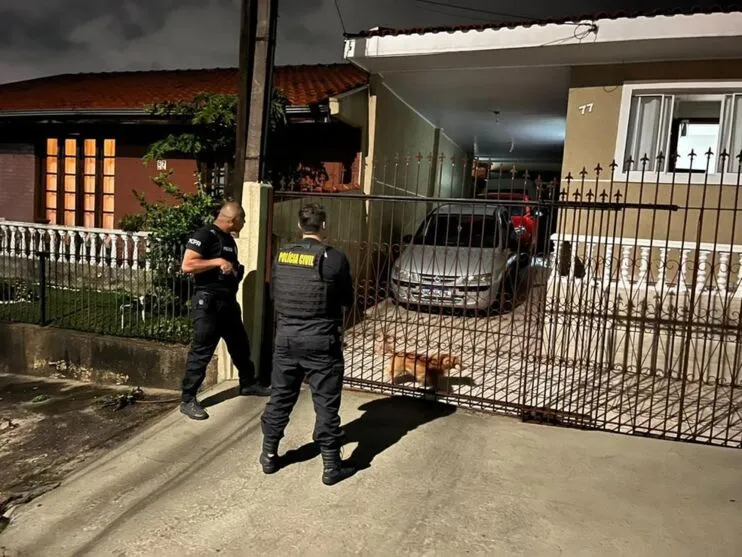 Seis mandados de prisão e nove de busca e apreensão foram cumpridos pela Polícia Civil do Paraná