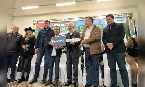 Governo entrega 15 veículos para ajudar atendimento de saúde no Paraná