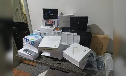 PRE aborda ônibus que saiu de Ivaiporã e eletrônicos são apreendidos