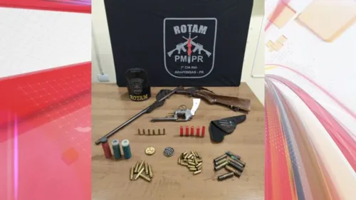 Armas e munições foram apreendidas pela PM