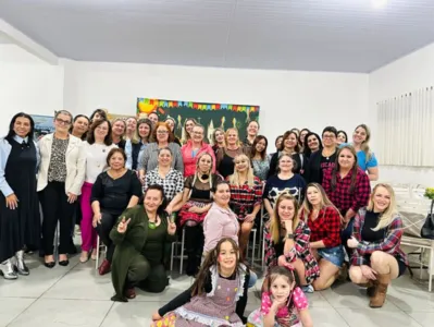 Câmara da Mulher reuniu-se em clima junino