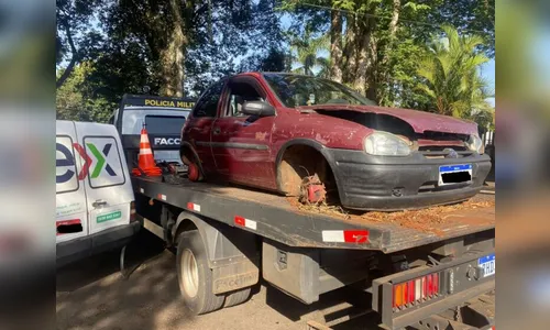 PM recupera mais um carro furtado sem as rodas em Apucarana