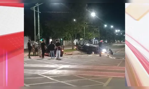 Motorista é arremessado para fora de veículo após colisão no PR; veja