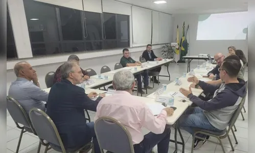 Cerávolo busca ACIA para convênio de novo curso técnico de farmácia