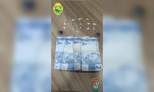 Mulher é presa com 16 pedras de crack no centro de Apucarana