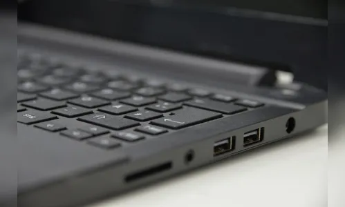 Funcionários de escritório têm notebooks furtados em Apucarana