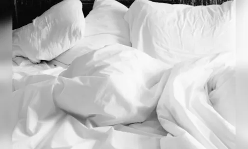 Homem ameaça dar sonífero e sufocar ex-namorada com travesseiro