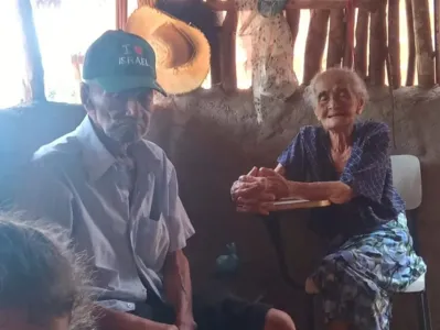 Mamédio Alves Magalhães, de 105 anos, e Ana Araújo Magalhães, de 100