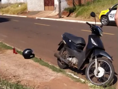 Moto estava com pendências e foi apreendida