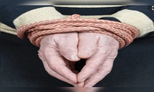 Idosa é amarrada e agredida dentro de casa durante assalto em Maringá