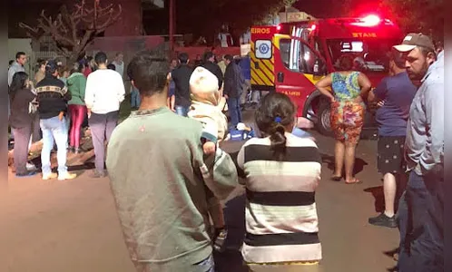 Idoso fica ferido gravemente após sofrer queda com moto em Arapuã