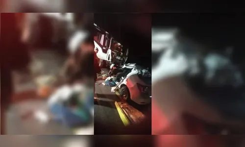 Colisão frontal entre carro e caminhão na BR-376 deixa um morto