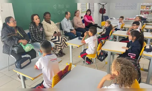 Dia dos avós é marcado por homenagens nas escolas de Apucarana