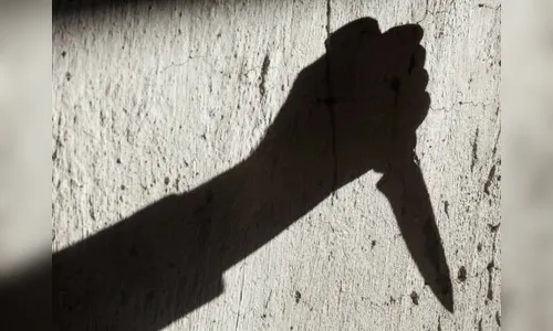 Mulher é ferida por golpes de faca pelo marido em Apucarana