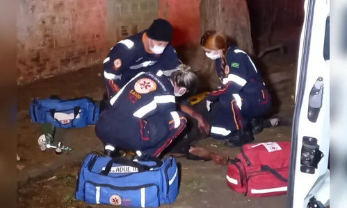 Homem é agredido a chutes e pauladas em Sarandi