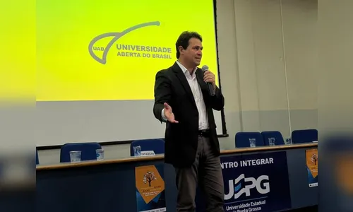 Apucarana é destaque em fórum estadual de polos UAB