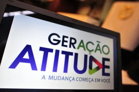 Projeto atende estudantes do ensino médio de 218 escolas públicas do Paraná