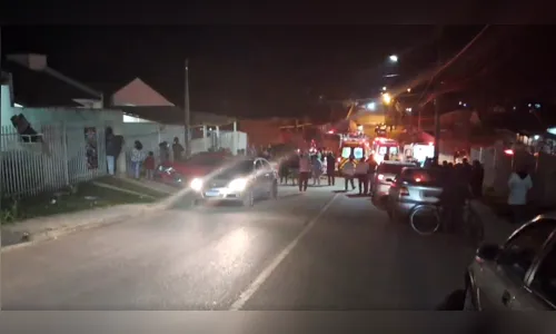 Três crianças e um adulto são atropelados em capotamento no Paraná