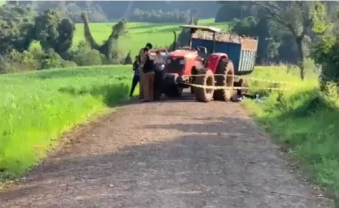 Trator era dirigido pelo avô da criança