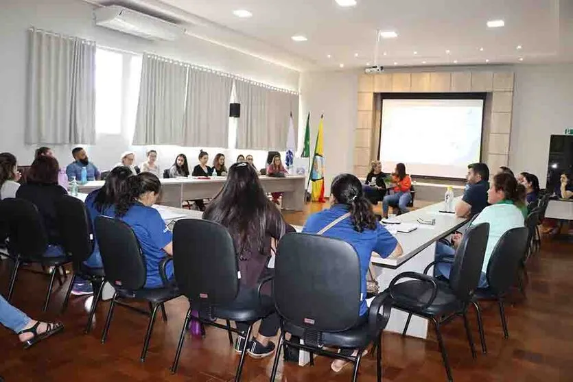 O encontro ocorreu no salão nobre da Prefeitura de Ivaiporã