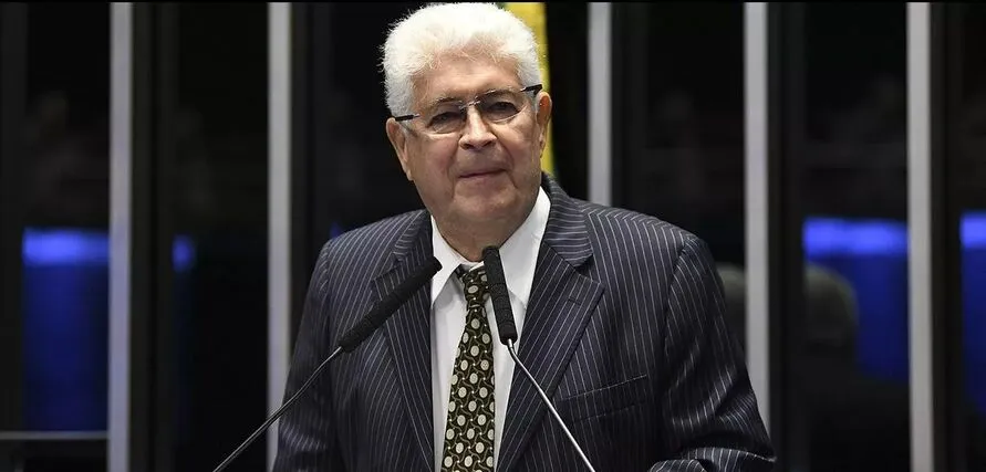 Petista entrou no STF contra o atual governador Ratinho Júnior (PSD), para reaver o pagamento mensal