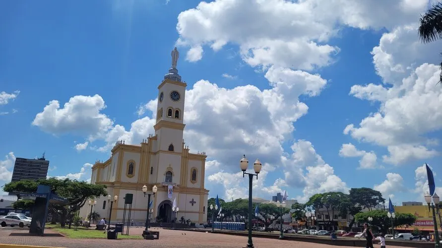 A igreja, que foi construída na década de 50, pode ser a terceira a receber esse título no Paraná