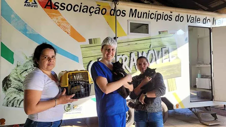 A prioridade é atribuída aos tutores de baixa renda e aos animais de rua