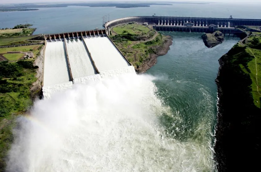 Capacidade instalada de Itaipu atualmente é de 14 gigawatts (GW).