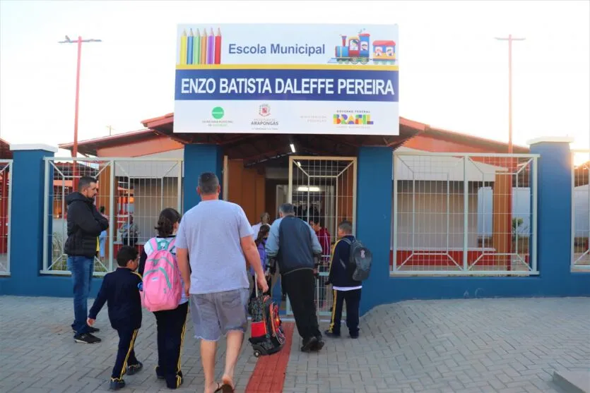 Escola que atenderá 538 estudantes da educação infantil V e ensino fundamental iniciou as atividades na última terça