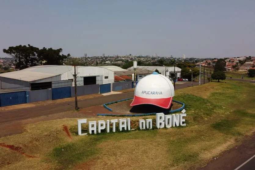 FEITO NO PARANA - Apucarana Capital do Bone.
Apucarana apresenta uma pequena baixa nas temperaturas